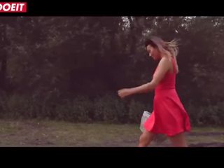 Letsdoeit - tjeckiska flickor har kul i den woods