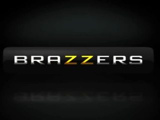 Brazzers - เท่ เลขานุการ abella เดอร์สัน ได้รับ โขลก ทั่ว the โต๊ะ