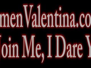 Carmen valentina obtient baisée sur sol