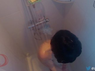 Madrastra pillada masturbándose en ducha por camara espia #homemade#amateur#orgasm