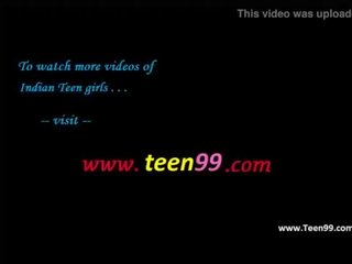 Teen99.com - indiškas kaimas sweetheart smooching suitor į lauke