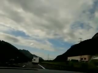Barmfager italiensk lora onanering på den highway